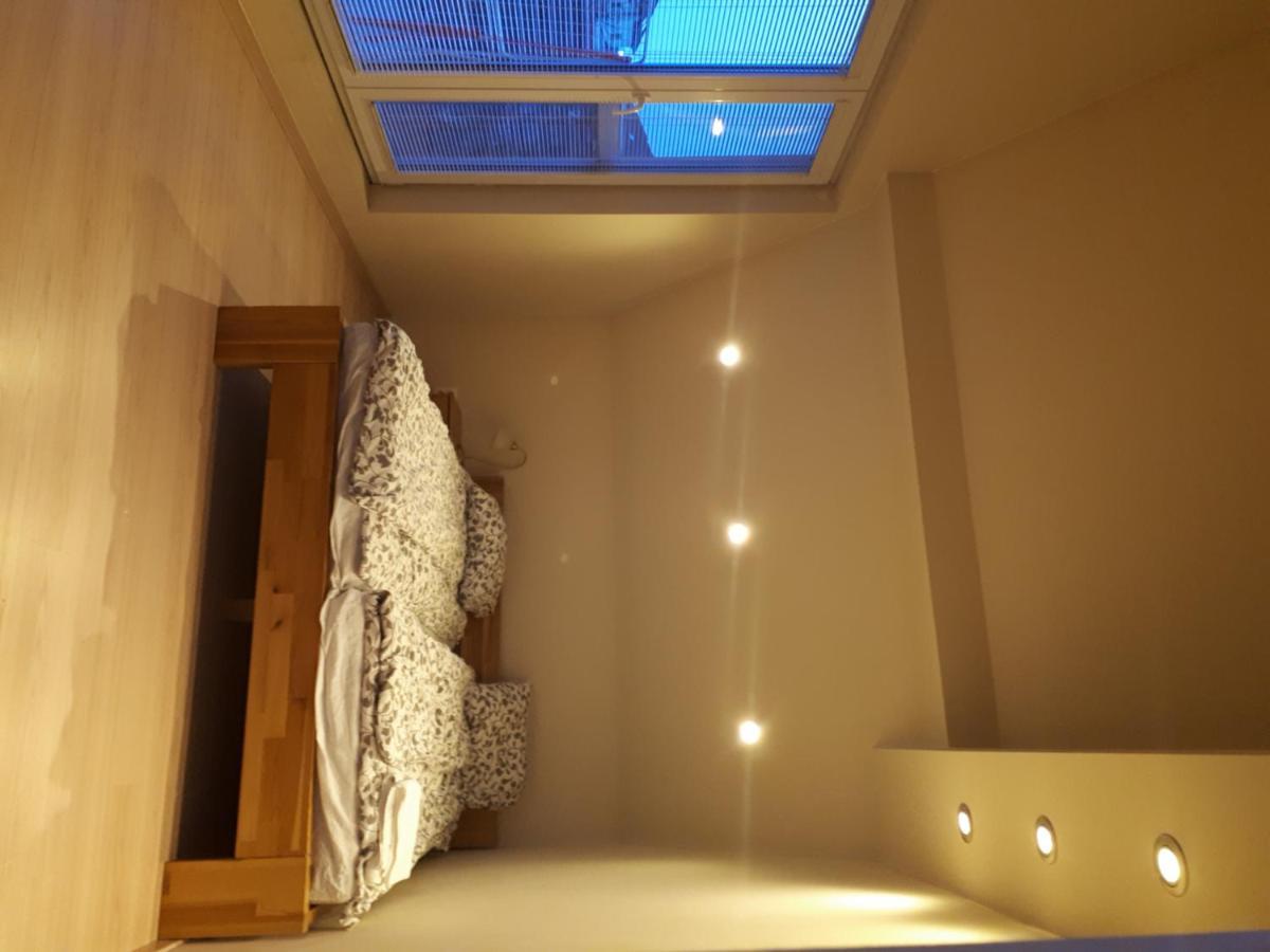 Utulny Apartman V Bratislava 15 Экстерьер фото